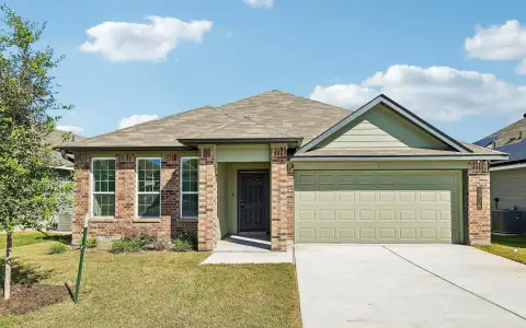 New construction Single-Family house 1916 Meridian Lp, Temple, TX 76504 plan The 1818 - image