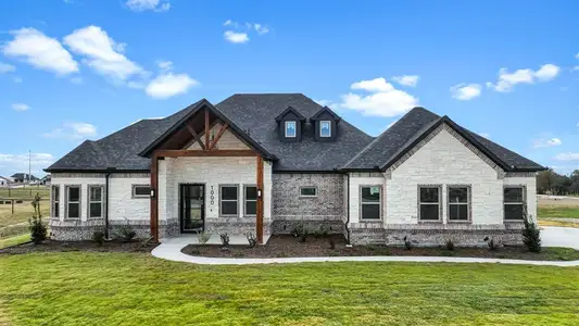 New construction Single-Family house 1000 Elevation Trl, Weatherford, TX 76087 - image