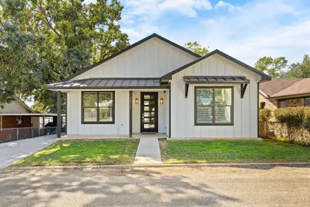 New construction Single-Family house 6811 Briar Rd, Azle, TX 76020 - image