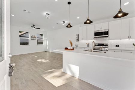 New construction Single-Family house 11380 Underwood St, Willis, TX 77318 null- photo 3 3