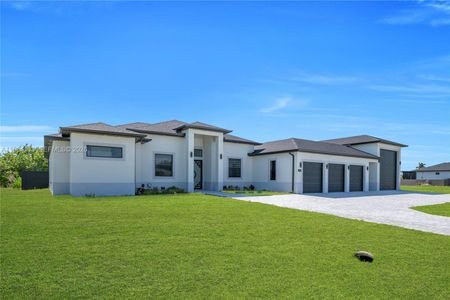 New construction Single-Family house 302 N El Dorado Blvd, Cape Coral, FL 33993 - image