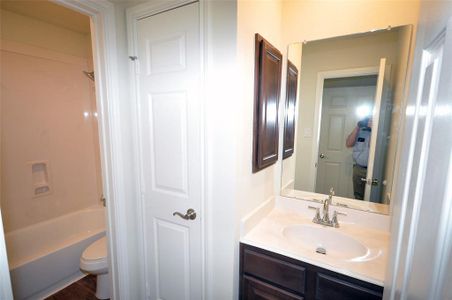 New construction Single-Family house 2118 Palmilla Rd, League City, TX 77539 null- photo 24 24
