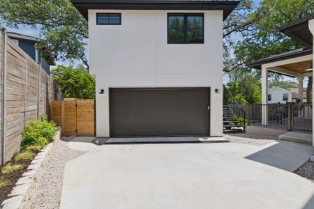 New construction Single-Family house 2304 W 8Th, Austin, TX 78703 - image