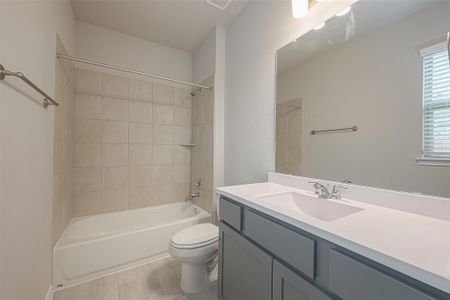 New construction Single-Family house 13326 Prado Ridge Ln, Iowa Colony, TX 77583 - image 10