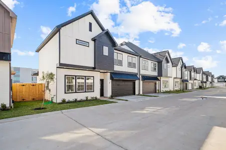 New construction Single-Family house 6702 Metro Blvd, Unit 4, Houston, TX 77083 - image