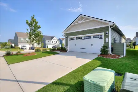 New construction Single-Family house 313 Moosehead Trl, Hoschton, GA 30548 - image