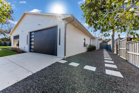 New construction Single-Family house 4147 Deep Valley Dr, Dallas, TX 75244 - image