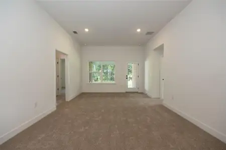 New construction Single-Family house 33 Farnell Ln, Palm Coast, FL 32137 plan 1820 - image 10
