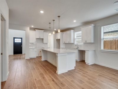 New construction Single-Family house 8310 Amethyst Valley Ln, Angleton, TX 77515 - image 5