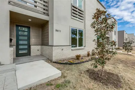 New construction Townhouse house 9475 Timberleaf Dr, Dallas, TX 75243 - image
