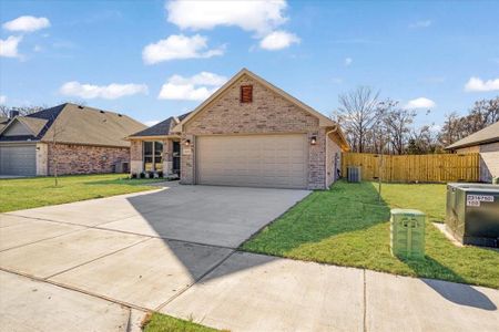 New construction Single-Family house 2032 Wyldewood Wy, Sherman, TX 75092 - image