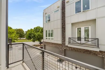 New construction Townhouse house 241 Maynard Ter Se, Unit 15, Atlanta, GA 30316 - image 3