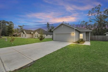 New construction Single-Family house 308 Helen St, Cleveland, TX 77328 - photo 0