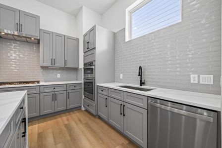 New construction Single-Family house 1103 Wilson St, Houston, TX 77019 - image 16
