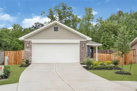New construction Single-Family house 9352 Hard Rock Rd, Conroe, TX 77303 plan Darlington II - image 15
