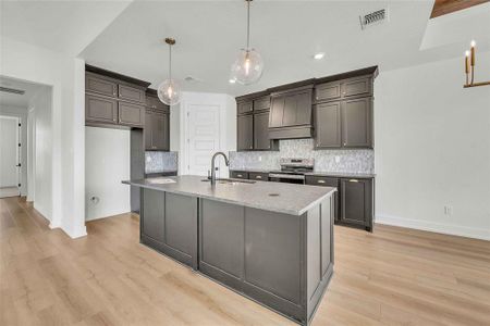 New construction Single-Family house 305 Boots Ct, Lorena, TX 76655 plan Kickapoo Creek - image 4