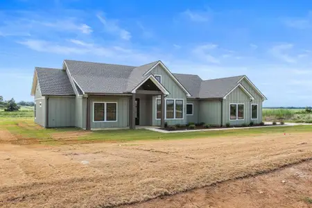 New construction Single-Family house 1080 Dixie Estates Wy, Whitesboro, TX 76273 - image