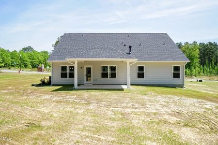 New construction Single-Family house 68 Streamline Ct, Lillington, NC 27546 null- photo 16 16