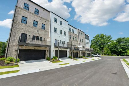 New construction Townhouse house 4812 Moonview Ln, Sugar Hill, GA 30518 - image 5