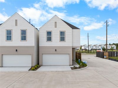 New construction Single-Family house 4012 Buffalo Moon Dr, Houston, TX 77045 - image