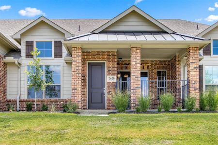 New construction Townhouse house 2620 Shiraz Road, Grand Prairie, TX 75054 - photo 0