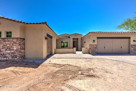 New construction Single-Family house 10045 East Dynamite Boulevard, Scottsdale, AZ 85262 - photo 0