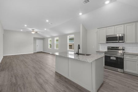 New construction Single-Family house 18737 Loom Dr, Conroe, TX 77306 plan Camellia - image 15