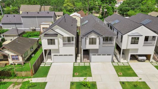 New construction Single-Family house 1524 Nicholson St, North Houston, TX 77008 - image