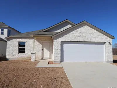 New construction Single-Family house 8619 Rucker Pond Trl, San Antonio, TX 78252 plan Desoto - 40' Smart Series - image