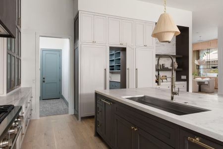 New construction Single-Family house 1411 Thornton Rd, Houston, TX 77018 - image 17