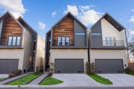New construction Single-Family house 3513 Castor St, Houston, TX 77022 - image