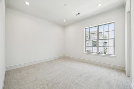 New construction Single-Family house 209 Sutton Row Pl, Houston, TX 77024 plan The Sutton - image 16