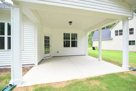 New construction Single-Family house 400 Abingdon Farms Dr, Selma, NC 27576 plan Monroe - image