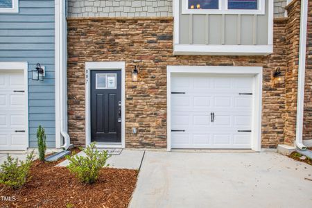 New construction Townhouse house 869 Parc Townes Dr, Unit 2, Wendell, NC 27591 - photo 0