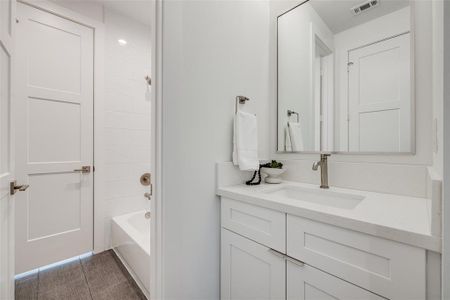 New construction Single-Family house 411 W Drew St, Houston, TX 77006 null- photo 23 23