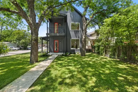 New construction Single-Family house 1800 Singleton Ave, Austin, TX 78702 null- photo 0