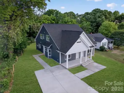 New construction Duplex house 810 812 E Lincoln St, Lincolnton, NC 28092 - image