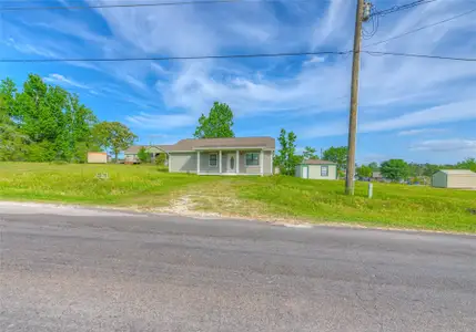 New construction Single-Family house 646 Yaupon Cove Dr, Onalaska, TX 77360 - image