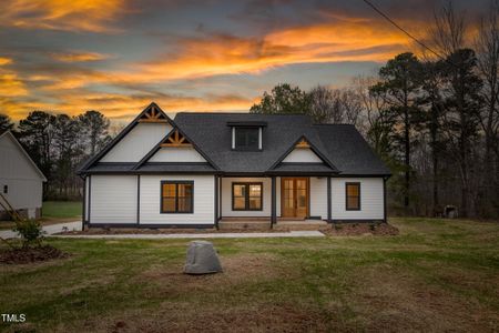 New construction Single-Family house 4017 Mebane Oaks Road, Mebane, NC 27302 - photo 0