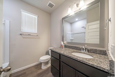 New construction Single-Family house 632 Candace Ct, Seguin, TX 78155 plan Sheffield - image 5