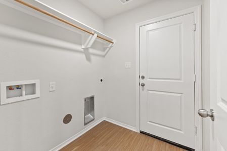 New construction Single-Family house 1215 High St, Navasota, TX 77868 - image 8