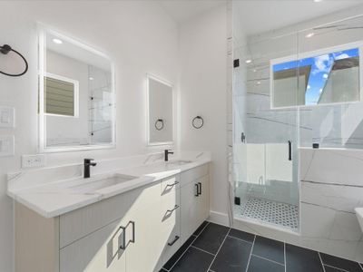 New construction Single-Family house 4707 Thornton Villas Ln, Houston, TX 77018 plan Jesselton  - image 11