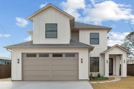 New construction Single-Family house 3812 E Port Ridglea Ct, Granbury, TX 76049 - image