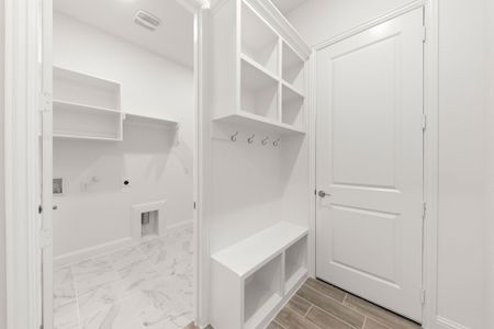 Myrtle Creek by UnionMain Homes in Waxahachie - image 19