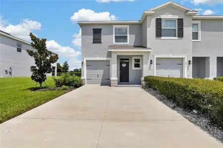 New construction Townhouse house 3816 Sunflower Field Pl, Plant City, FL 33565 - image