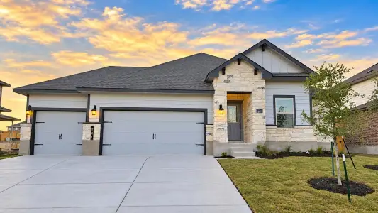 New construction Single-Family house 241 Dora Dr, Killeen, TX 76542 plan Everett - image