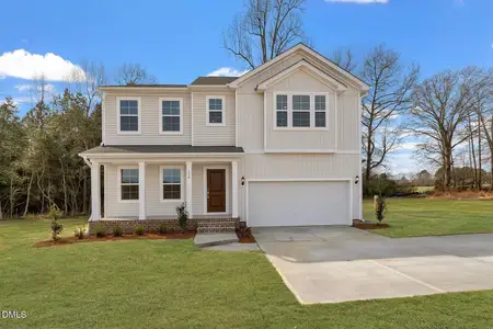 New construction Single-Family house 154 Harriette Ct, Lillington, NC 27546 plan Russell - image