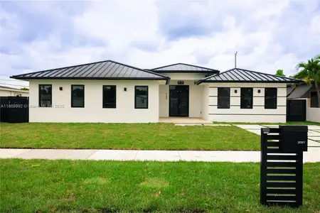 New construction Single-Family house 9235 Sw 42Nd St, Miami, FL 33165 - image
