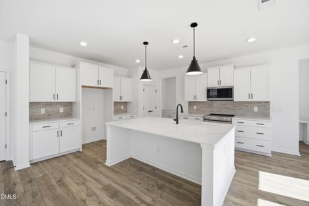 New construction Single-Family house 2337 Fleming Rd, Fuquay Varina, NC 27526 plan McKimmon - image 10