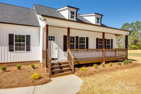 New construction Single-Family house 453 Cedar Grove Rd, Clover, SC 29710 null- photo 2 2